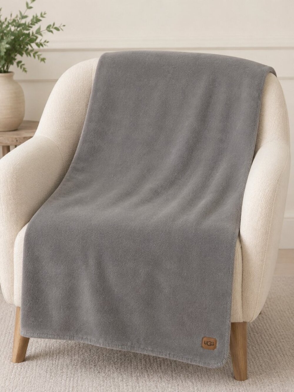 UGG Whistler Seal Gray Throw Blanket | Plush Sherpa 50x70